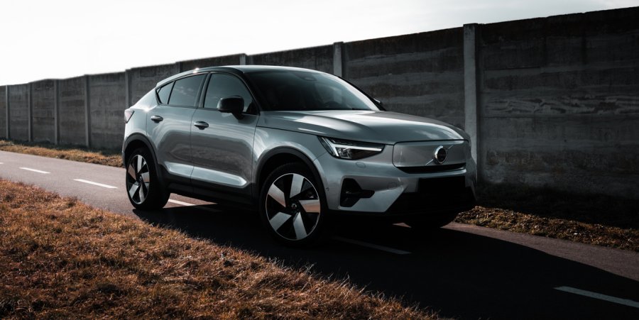 Volvo urýchli nabíjanie vďaka novému softvéru až o 30 %