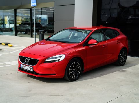 Volvo V40 T2 AT6 Momentum