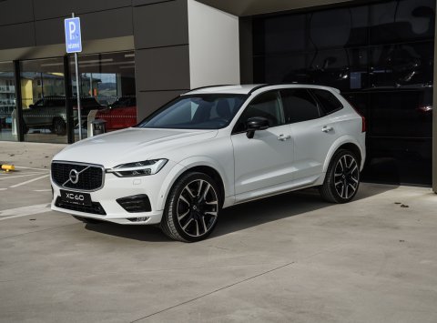 Volvo XC60 B5 (D) AWD AT8 R-DESIGN
