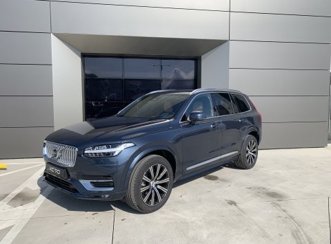 Volvo XC90 B5(D) AWD ULTIMATE BRIGHT 7-miestna verzia