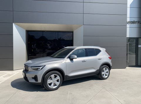 Volvo XC40 B4 AWD AT7 Plus Bright