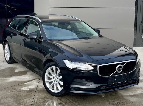 Volvo V90 D3 FWD AT8 MOMENTUM
