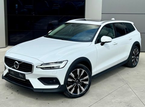 Volvo V60 D4 AWD AT8 CROSS COUNTRY