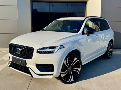 Volvo XC90 B5 (D) AWD AT8 PLUS DARK 7s.