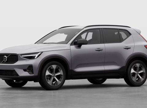 Volvo XC40 B3 AT7 PLUS DARK