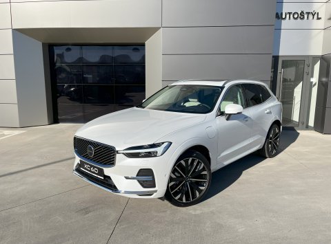 Volvo XC60 T8 AWD Recharge ULTRA BRIGHT