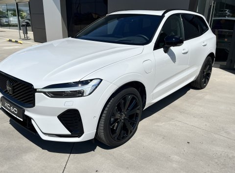 Volvo XC60 T8 AWD BLACK EDITION ULTRA