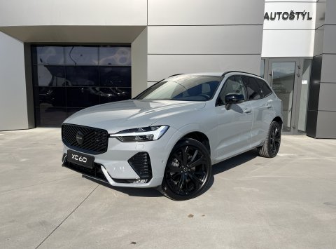 Volvo XC60 B5 AWD AT8 PLUS BLACK EDITION