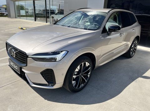 Volvo XC60 B5 AWD AT8 PLUS DARK
