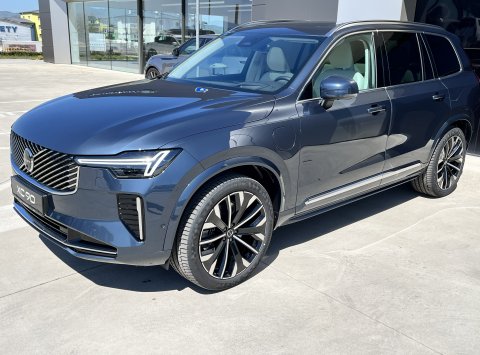 Volvo XC90 T8 AWD ULTRA BRIGHT