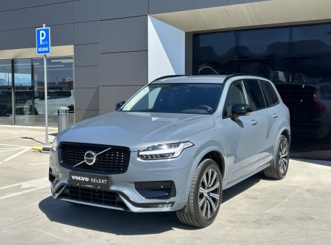 Volvo XC90 B5 AWD AT8 PLUS DARK 7s.