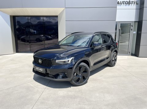 Volvo XC40 BLACK EDITION B3 PLUS