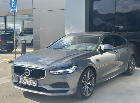 Volvo S90 D5 AWD AT8 MOMENTUM